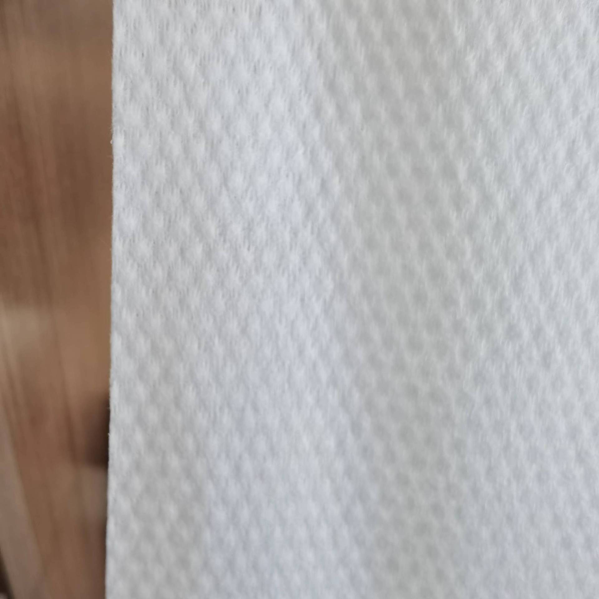 Factory Direct Sales 45G - 100G Pp Wood Pulp Polyester Adhesive Dust-Proof Paper Spunlace Non-Woven Pearl Pattern