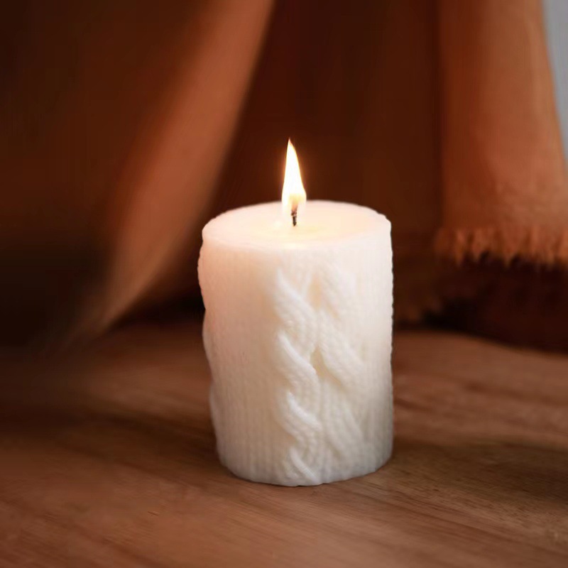 Woolen column Christmas candle in an ins style prop, Christmas decoration, columnar woolen-shaped scented candle Application Scenario