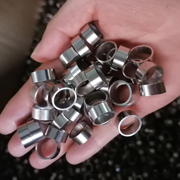 Stainless steel capillary tube, 304 stainless steel pipe, seamless pipe, stainless steel pipe, laser cutting, drilling, chamfering, bending details Picture