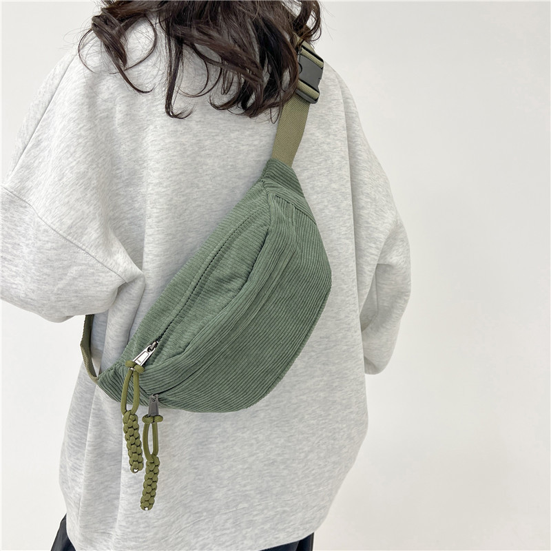 New Trend Simple Chest Bag Sports Casual Style Shoulder Bag Simple Fashion Solid Color Rui Ying Large Capacity Diagonal Bag Application Scenario