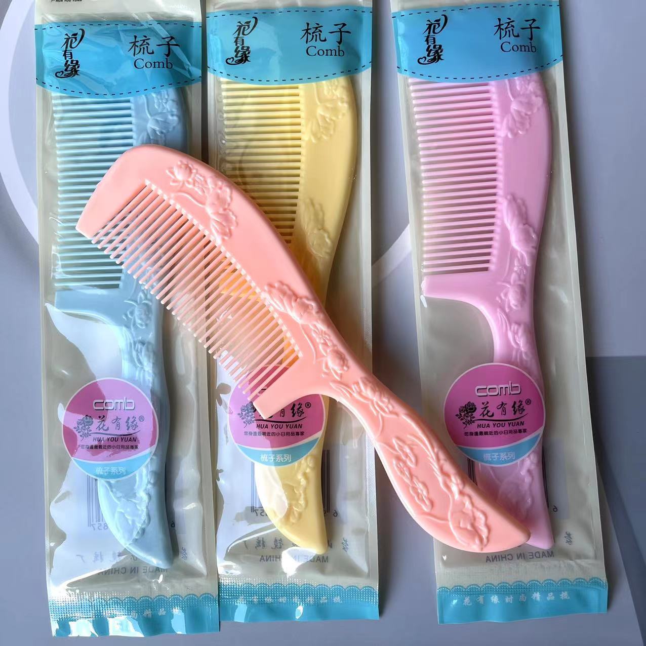 【 Zone 3-11 】 Embossed colored Comb 20/ pack 800/ box Embossed colored comb, plastic comb, rubber colored comb, anti-static comb, no scalp injury, dense tooth size comb Specification image