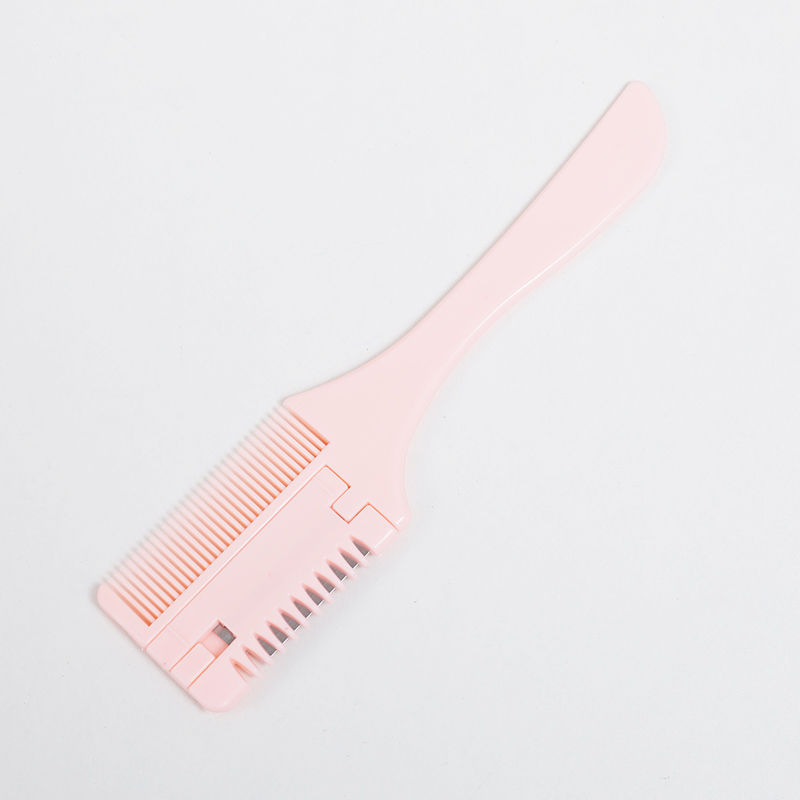 Hair shaving comb, hair shaving device, old-fashioned household thinning device, thinning comb for the elderly and children, bangs hair shaving knife, hair barber knife Application Scenario