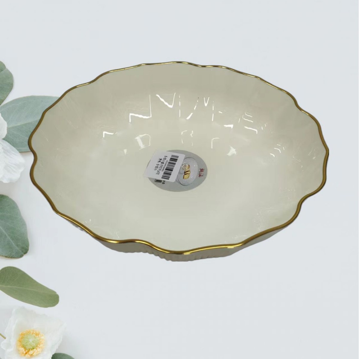 Wholesale light luxury fruit plates, PET, high appearance level, ins style, home coffee tables, snack plates, flower-shaped fruit baskets, KTV fruit plates Application Scenario