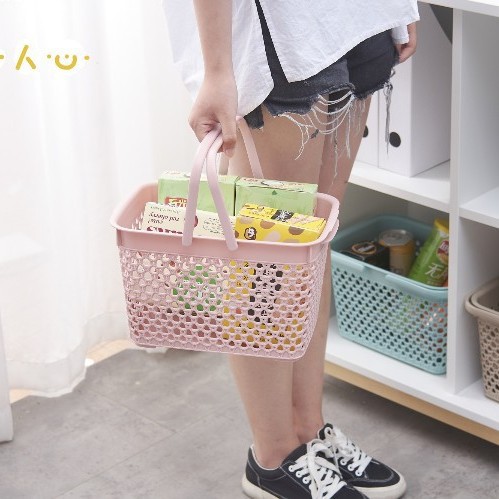 6.8L plastic storage frame, organizing frame, storage basket, bath basket, imitation hollowed-out rattan hand-held basket details Picture