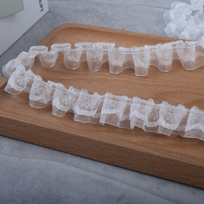 Available 2cm lace double-layer snow gauze toy clothing neckline, handcrafted photo frame, decorative accessories, discounted lace Application Scenario
