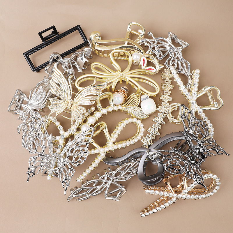 Metal Grab Clip Large Hair More Hair Clip One Yuan Batch Of Goods Stall Korean Fashion Pan Hair Card Batch Stall Sale