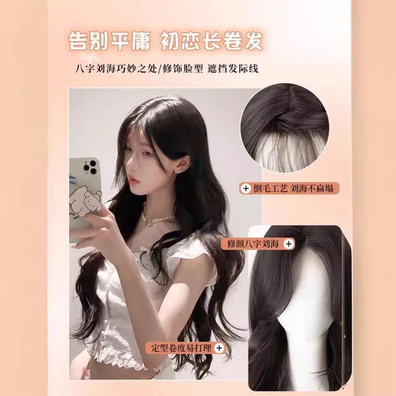 A wig for a woman with long hair, bangs in an "eight" shape, full long curly hair, realistic hair, large waves in the middle, natural wig for a full head Application Scenario