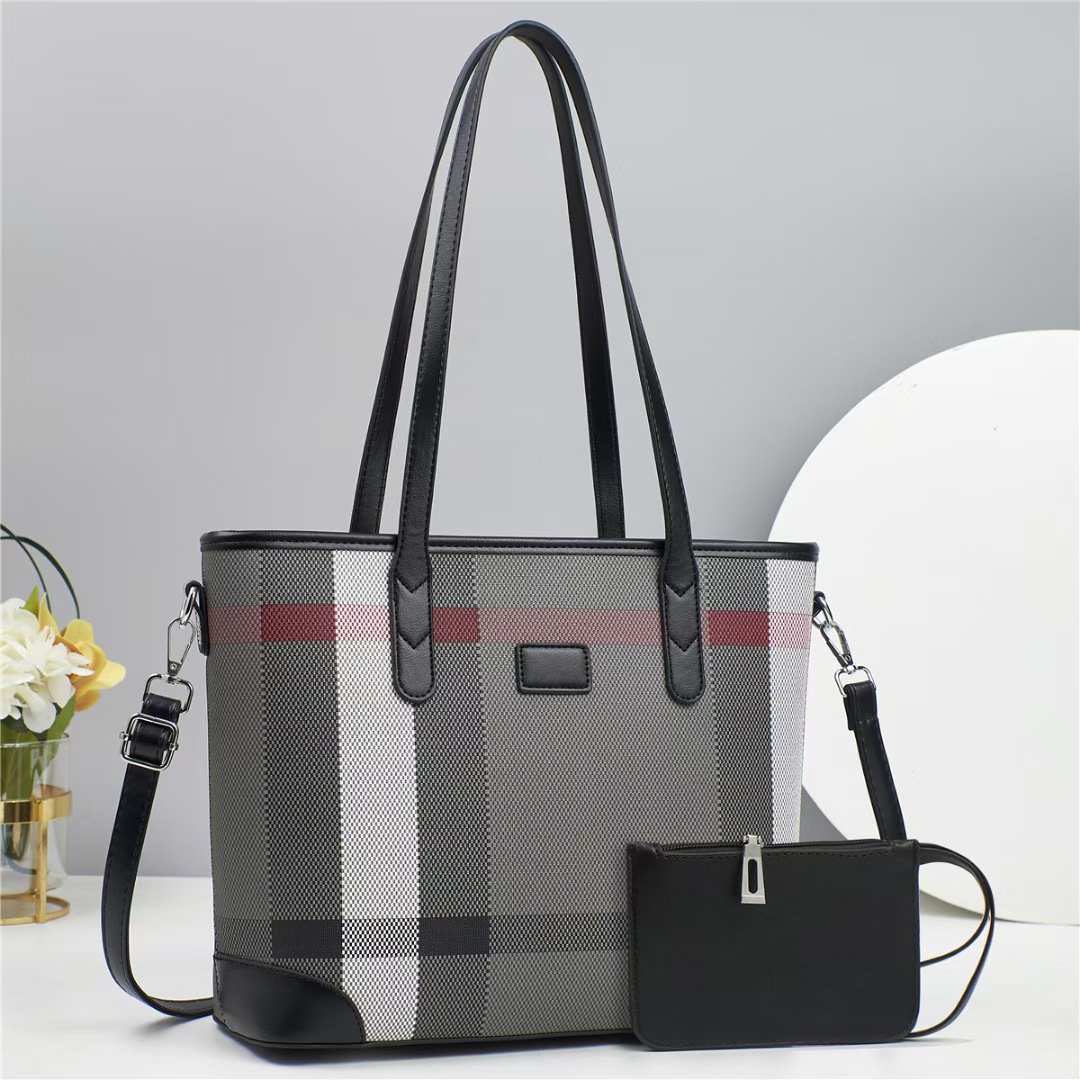 Fashion Style Large Tote Bag Commuter Premium Sense Large Capacity Women's Tote Factory Straight Hair Application Scenario