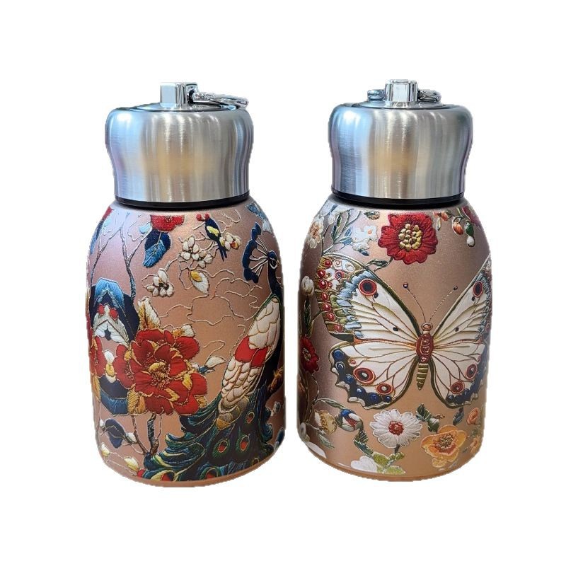 保温杯/水杯/钛杯/雨伞保温杯/不锈钢保温杯白底实物图