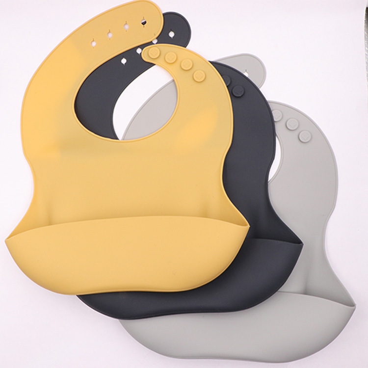 3D Stereo Baby Silicone Bib Children's Bib Waterproof Drool Bib Mother And Baby Baby Food Silicone Bib Application Scenario