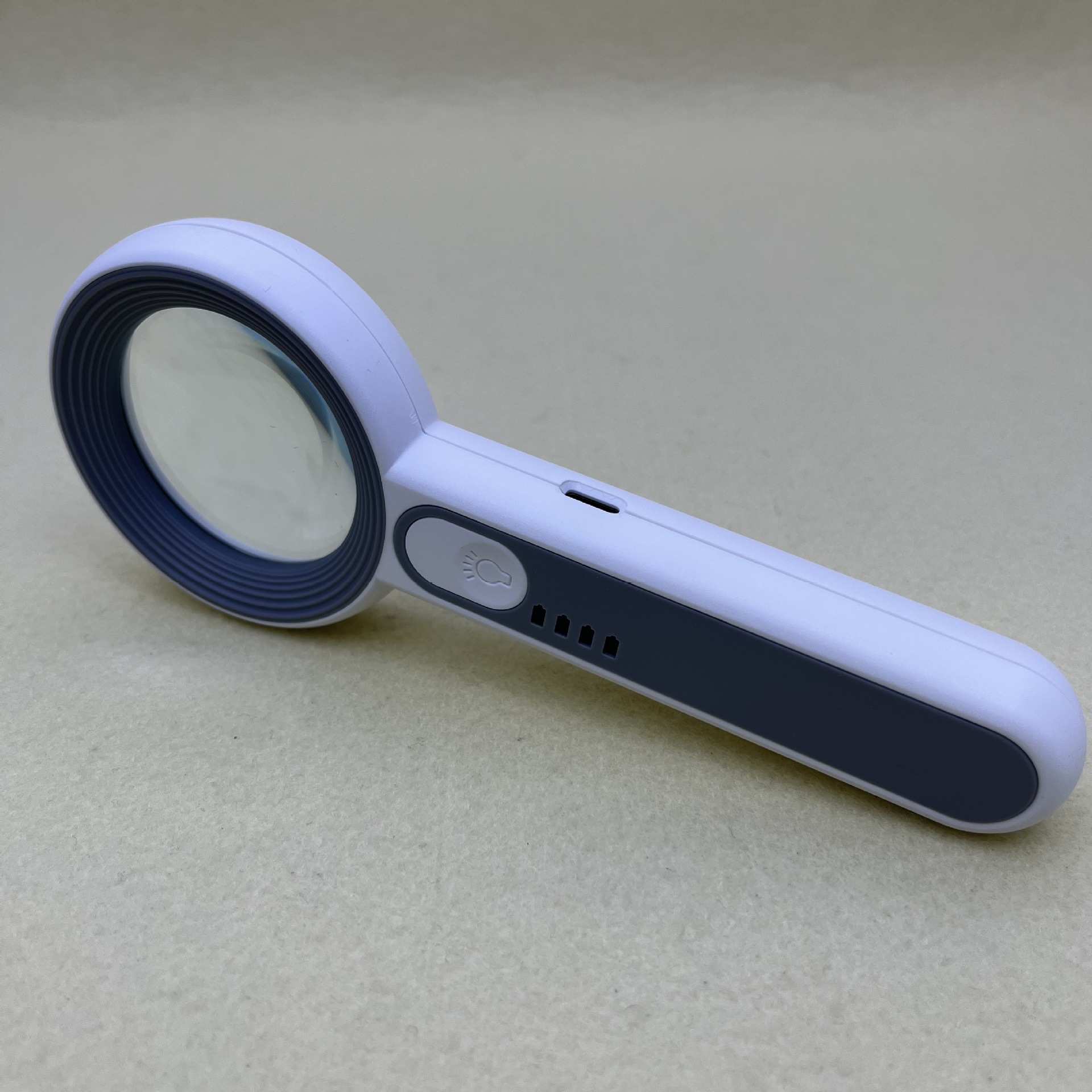New 5x 12-LED light strip battery level display charging touch handheld gift magnifying glass Item Picture