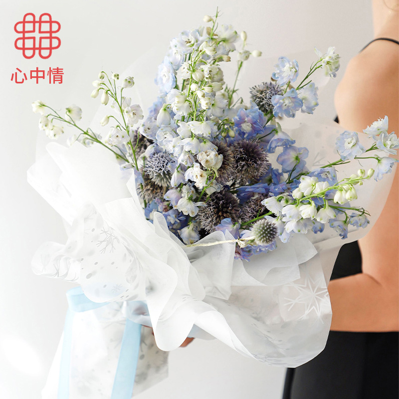 Warm Romantic Festival Flowers Flowers Christmas Christmas Eve Christmas 0Pp Snowflake Christmas Wrapping Paper Application Scenario