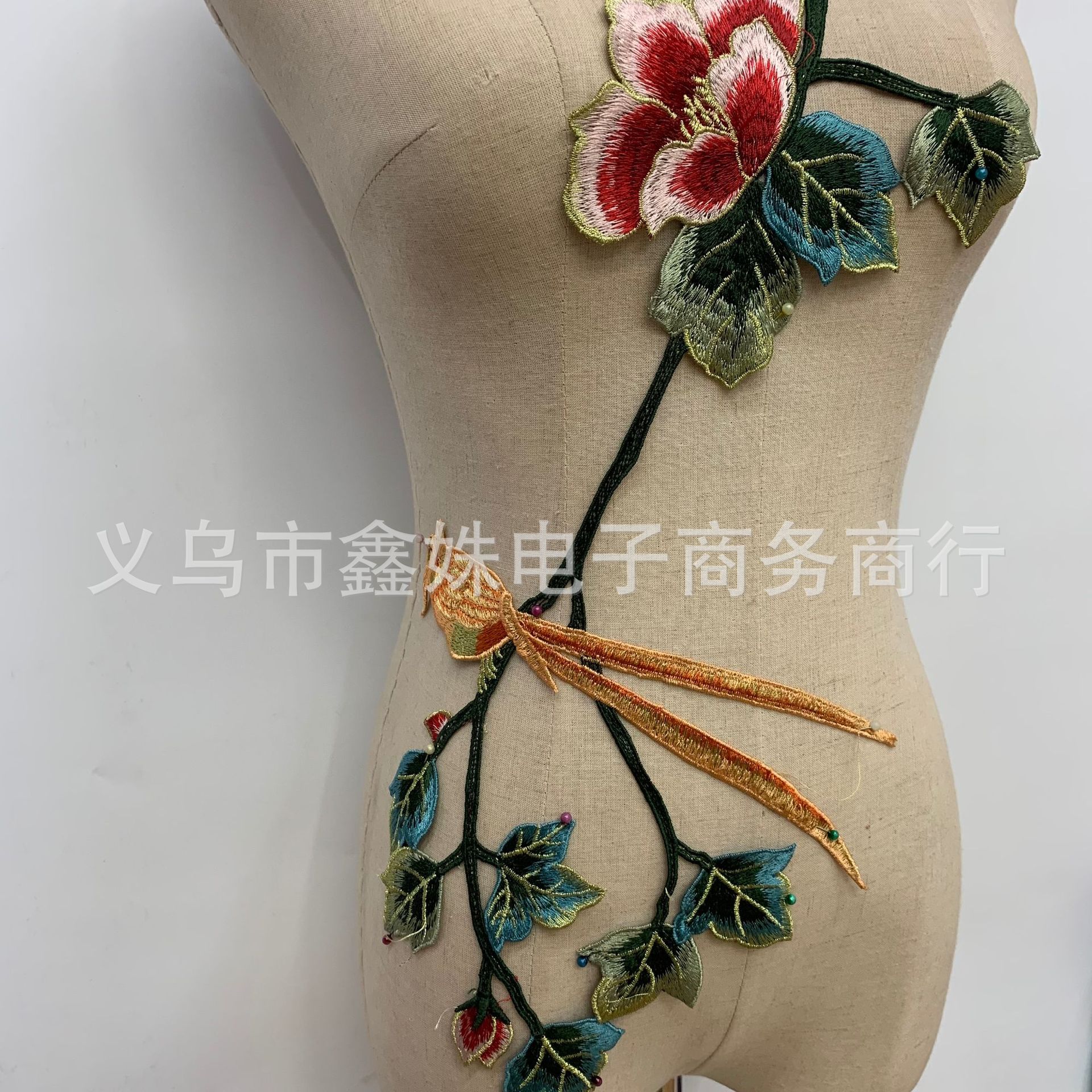 Bird flower water-soluble fabric pasted computer-embroidered colored clothing cheongsam manufacturer supplies wholesale available details Picture