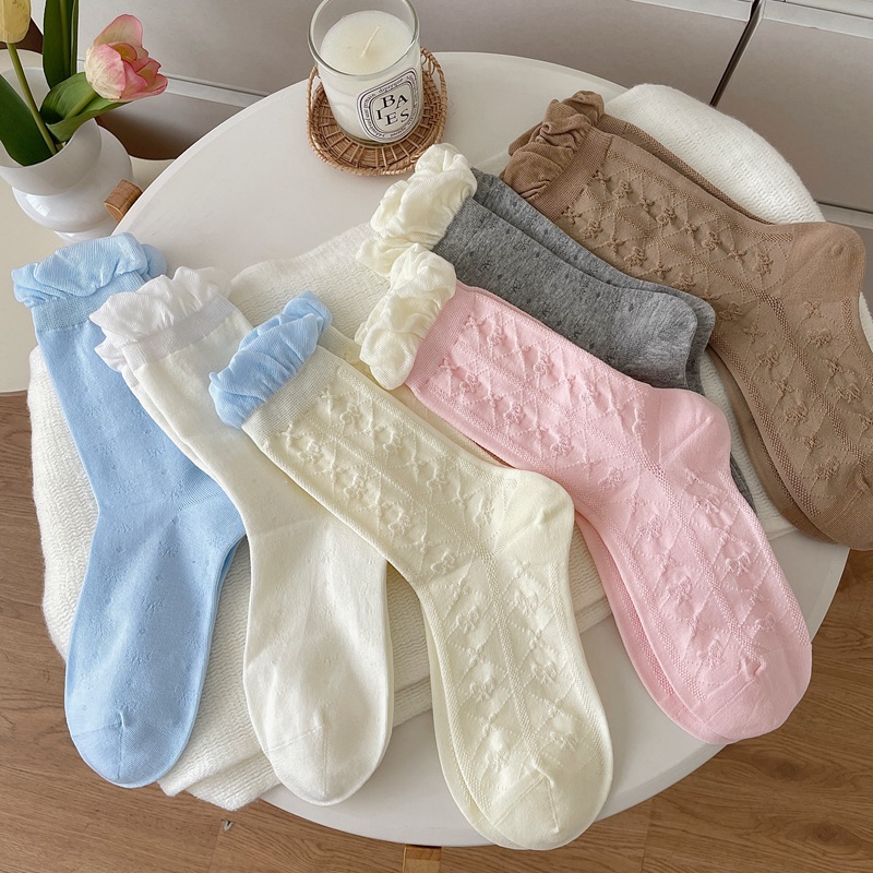 Sock stall, one-piece consignment, women's color-matched bowknot polka dot dark pattern relief mid-calf socks, bubble lace sock cuffs, sweet long socks, women's one-piece consignment