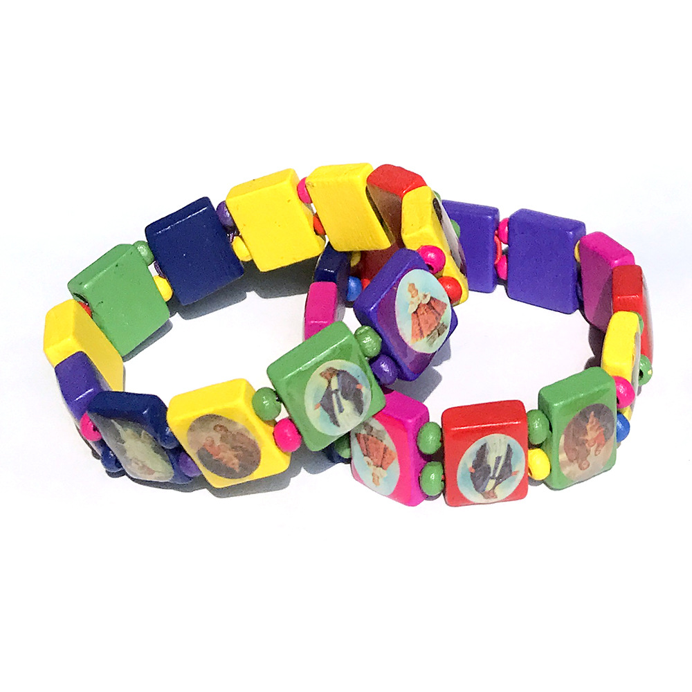Natural wooden bracelets for both men and women, oil-dripping colored prayer beads bracelets, AliExpress export accessories wholesale Application Scenario