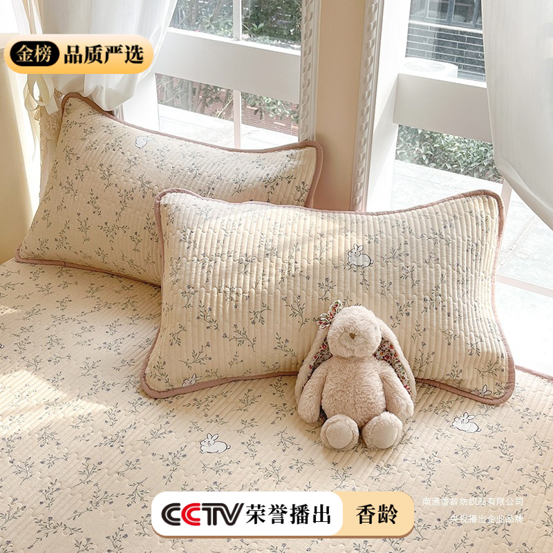 Class A double-layer yarn summer cooling quilt, antibacterial, machine washable, children's air-conditioned quilt, quilt core, bed cover, four-piece set, summer thin style Application Scenario