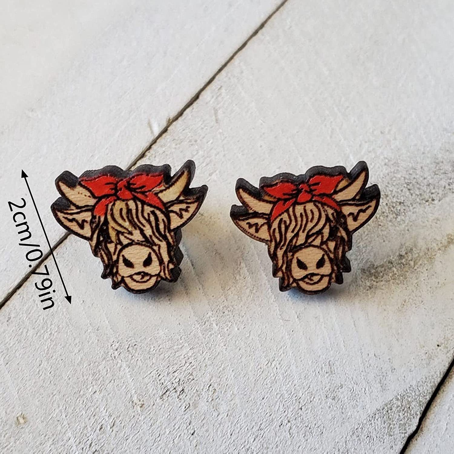 Cross-Border Amazon Highland Cow Studs Wooden Cow Earrings Application Scenario
