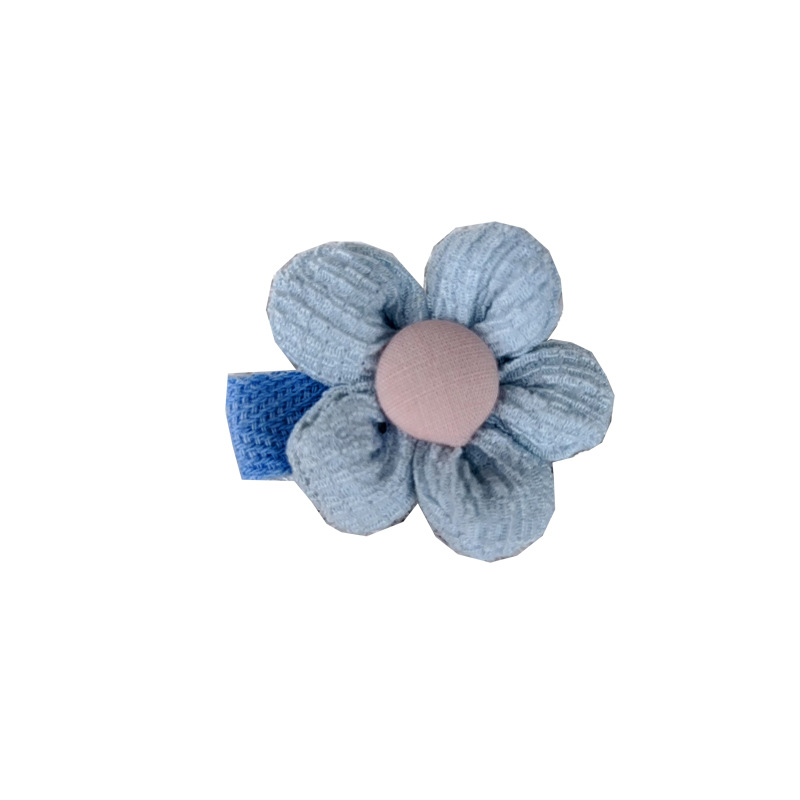 The new Korean version of the girl's pleated fabric five-petal flower headwear is fresh and cute, with colorful flower bangs and hair clips Item Picture