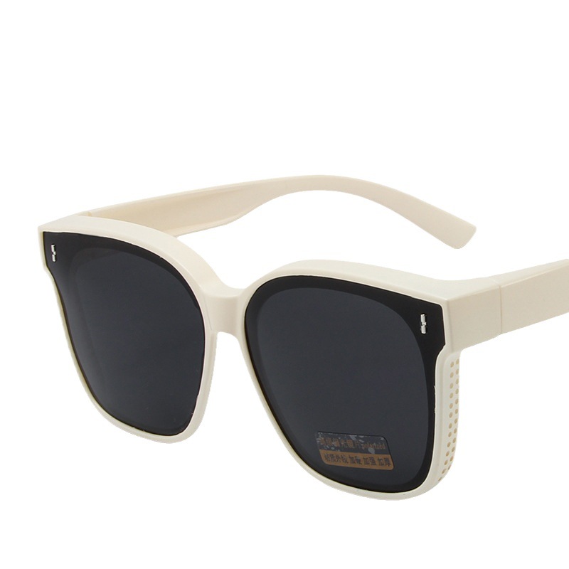 防晒镜/太阳镜/钉米镜/韩版/高级感/方形/男士/开车/司机/专用/墨镜白底实物图