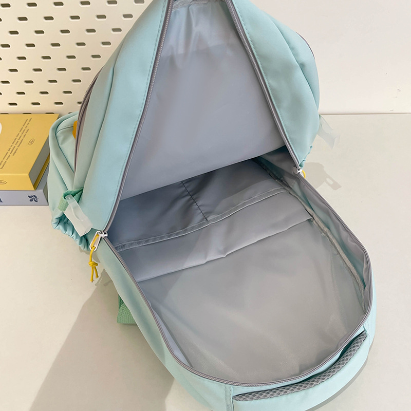 Japanese and Korean casual backpacks, forest-style schoolbags, multi-pocket schoolbags for primary school students, large capacity for cross-border travel for junior and senior high school students Application Scenario