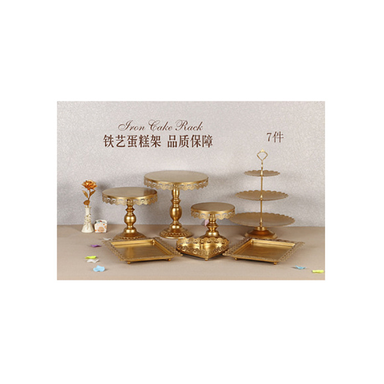 European Iron Cake Rack Set Wedding Decoration Dessert Shop Dessert Rack Cocktail Party Props Cake Plate Application Scenario