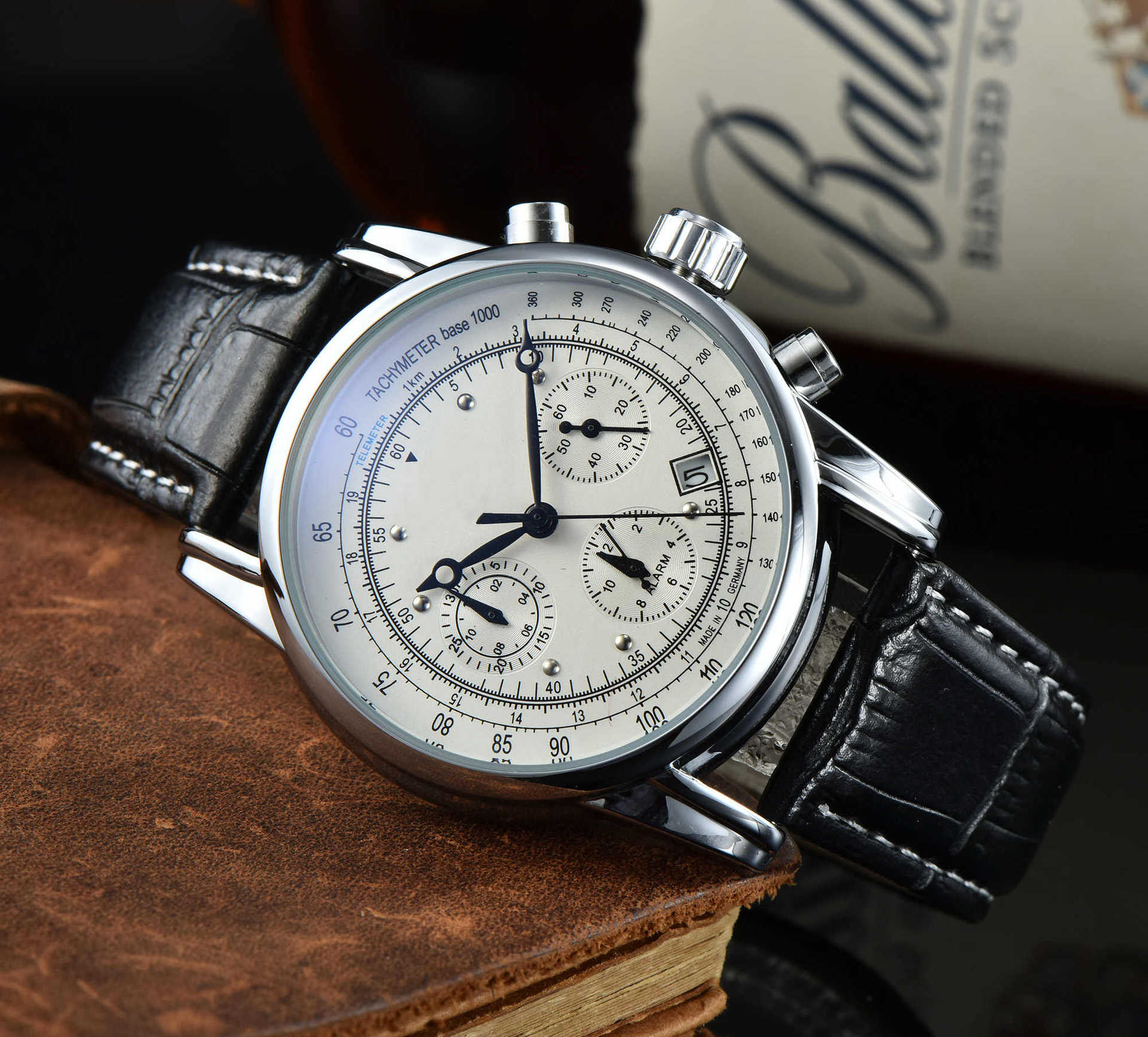 Wholesale of 6-hand multi-functional watches with steel straps and quartz for men's casual wear in 2020 Application Scenario