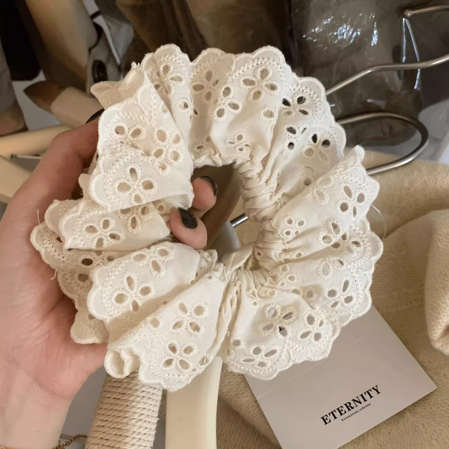 The same style as Zhao Lusi's super ethereal lace lace large intestine hair band, women's hair tie, ponytail hair tie, rubber band hair tie headwear details Picture