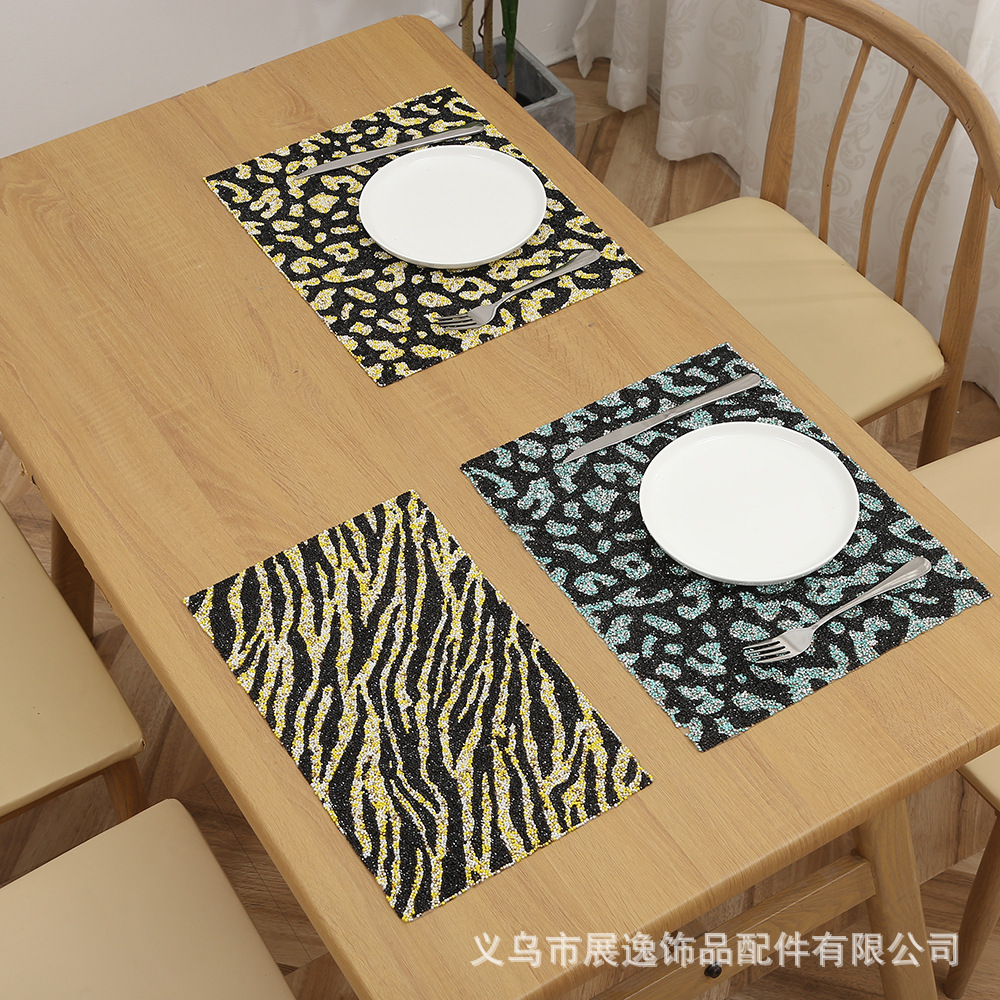 Amazon Cross-Border New Leopard Print European And American Wind Rhinestone Table Mat Restaurant Creative Style Table Mat Wedding Insulation Mat Specification drawing