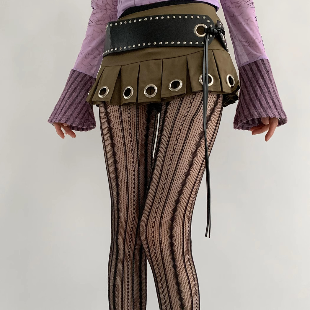 Off-the-beaten-style lace jacquard vertical striped net socks 20D, slimming, anti-shedding, sexy mesh pantyhose base socks Application Scenario