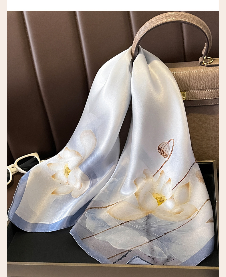 2024新款淡雅荷花桑蚕丝丝巾女真丝围巾杭州丝绸70方巾送妈妈长辈详情4