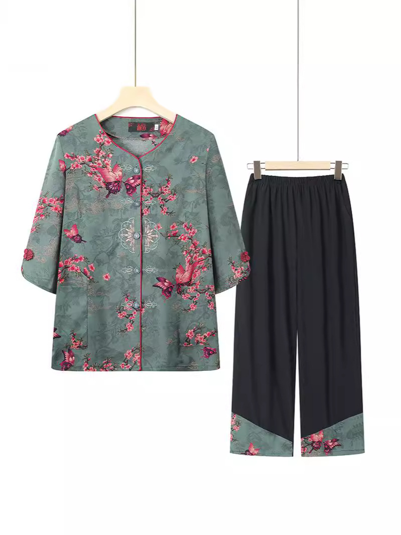 农村老年人衣服女装/中老年装/真丝裙女夏季时尚/妈妈装/妈妈套装白底实物图