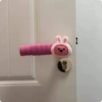 In stock: cartoon door rear anti-collision door handle gloves, universal protective cover for children's rooms, cute new home New Year decoration cover details Picture