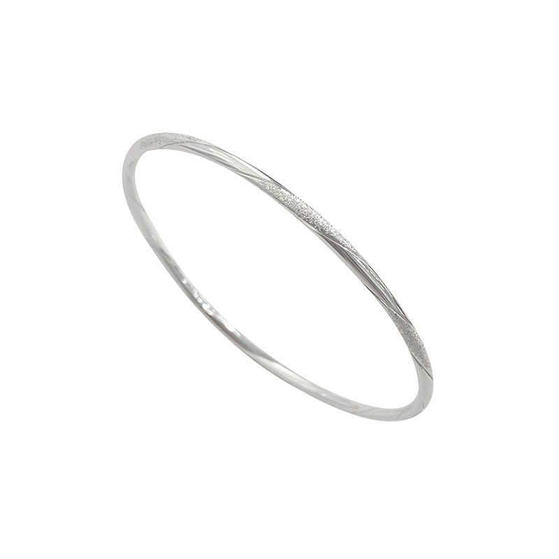 S999 pure silver Mobius bracelet, with a fresh and artistic style, is a versatile and niche daily accessory for hair replacement Item Picture