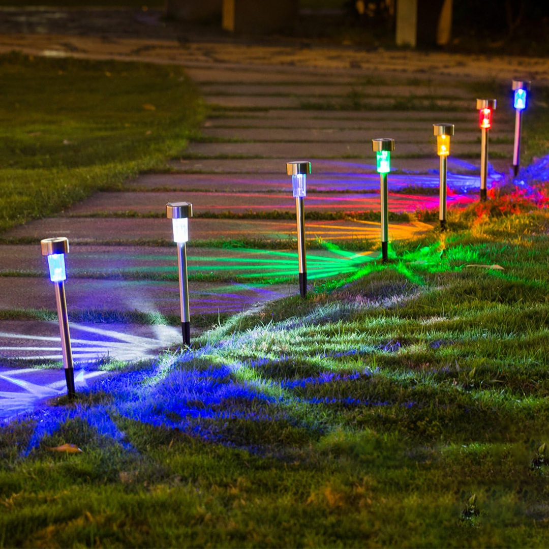 Cross-Border New Solar Small Tube Lights Plastic Led Ground Plug-In Lights Garden Lights Villa Outdoor Waterproof Lawn Lights Application Scenario