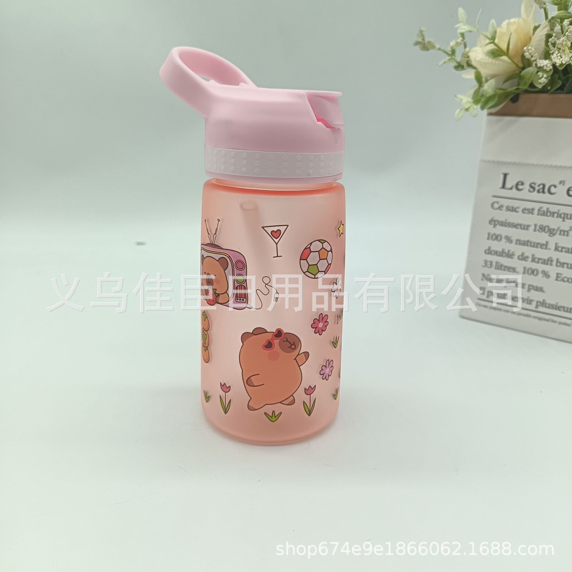 Wholesale of children's water cups with Kapibara patterns, small and portable water cups, student drinking space cups, and sports water bottles Application Scenario