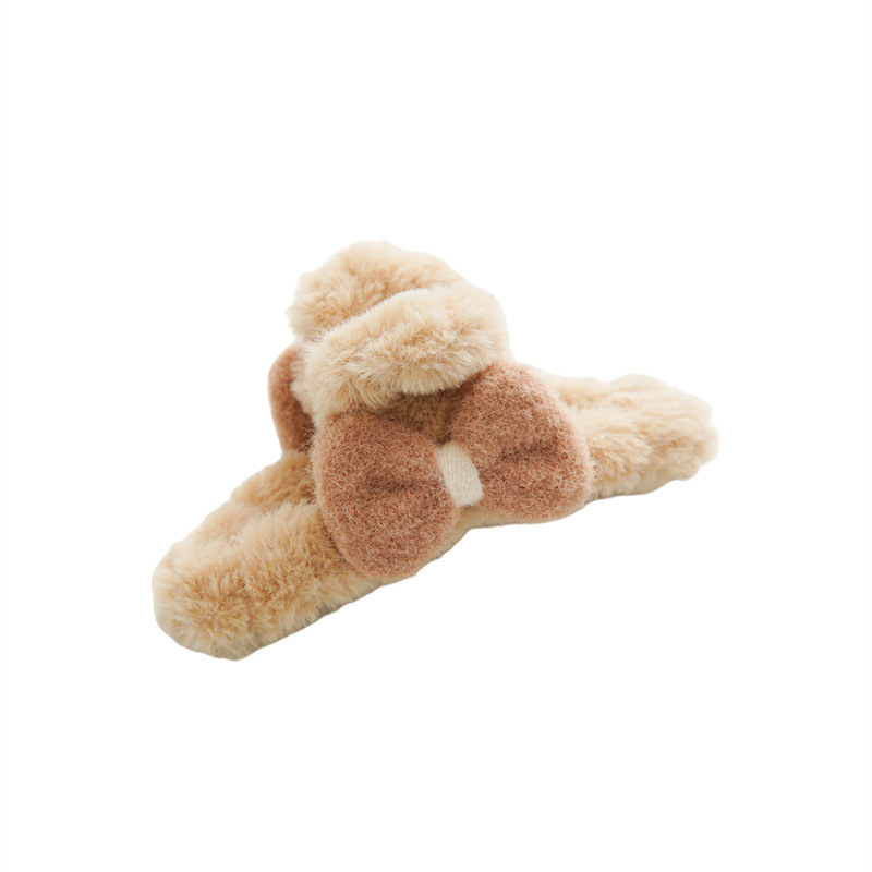 Cute furry bow clip 2023 Autumn/Winter plush hand-wrapped hair bun headwear in stock for wholesale Item Picture