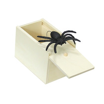 Tiktok with the same trick props to scare the spider wooden box spider box scary scary small wooden box in stock