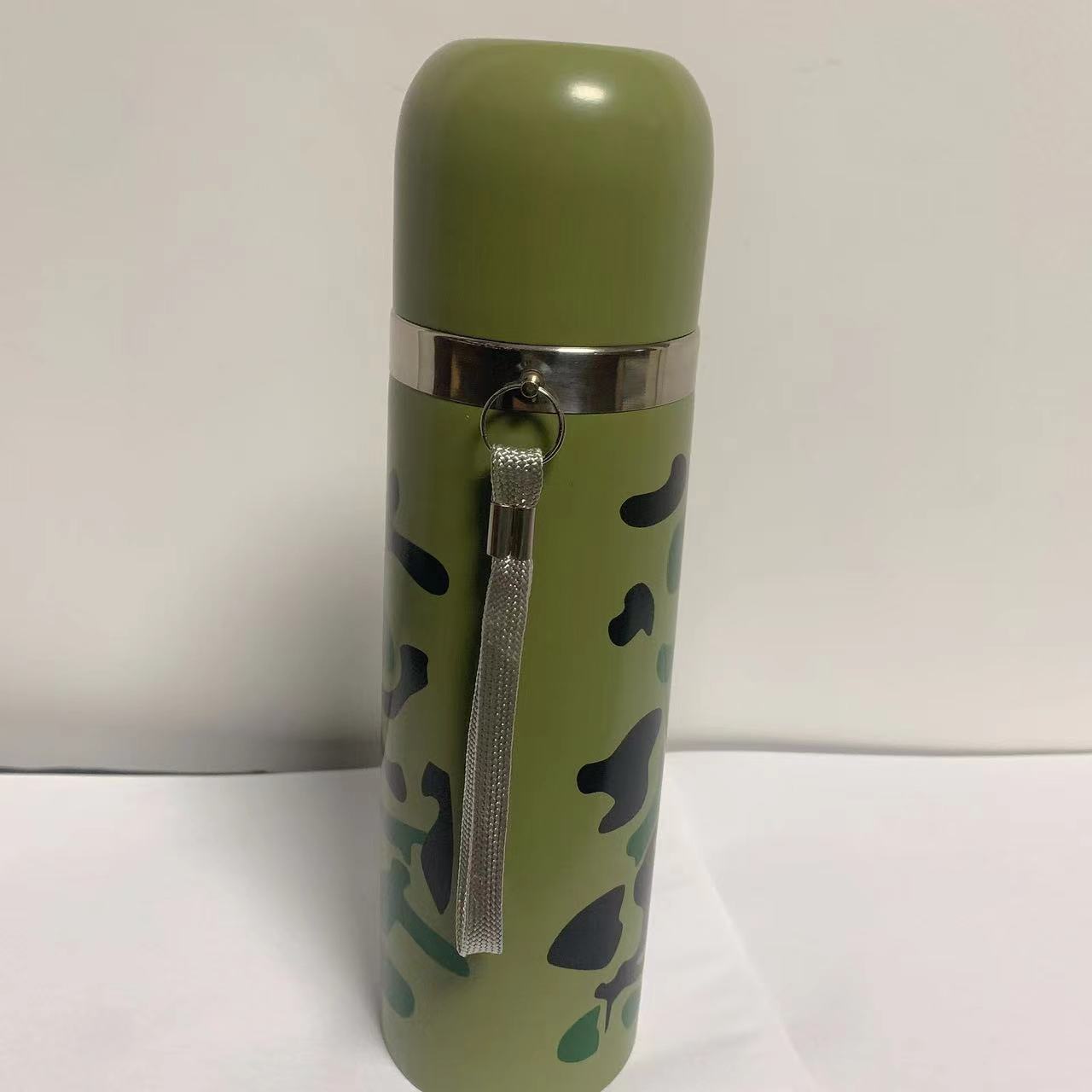 Camouflage insulated military training stainless steel vacuum sling in stock, gift cup, outdoor fitness 304 student bullet head details Picture