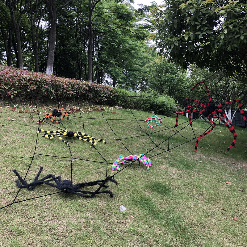 Halloween spider decoration props, outdoor venue arrangement, spider web, plush spider toys, simulated plush spiders Application Scenario