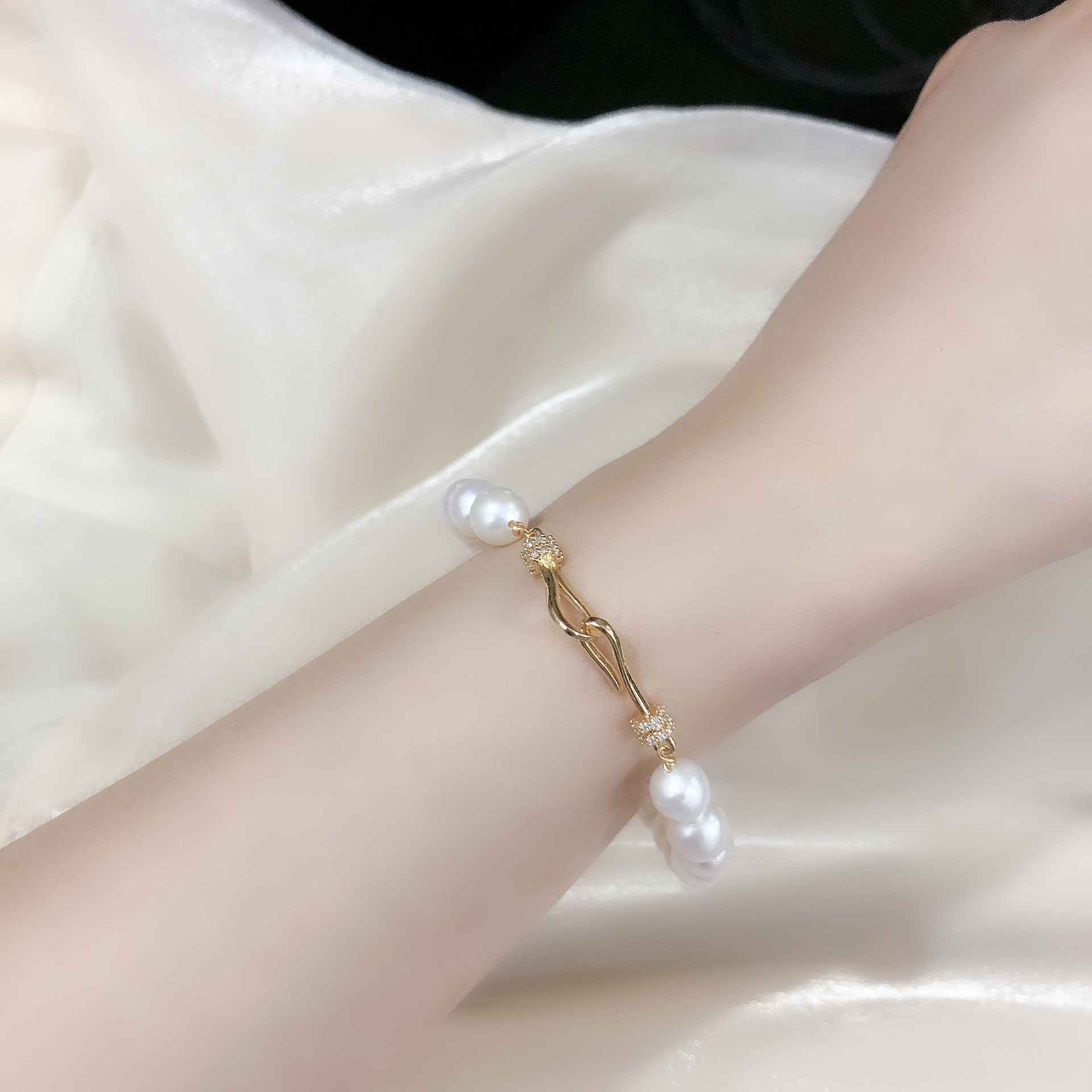 14k gold-plated copper with real gold pearl necklace, slightly inlaid ot button, bracelet, rod buckle, mechanical buckle, diy accessories Application Scenario