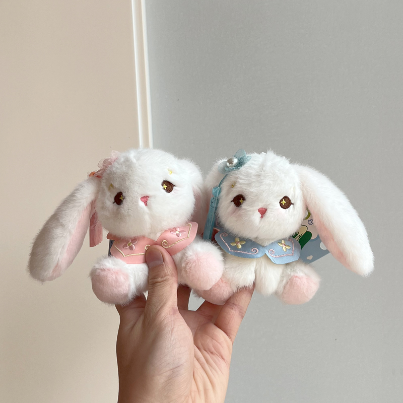 小兔子毛绒挂件公仔玩偶闺蜜包包挂饰可爱女生书包配饰钥匙扣