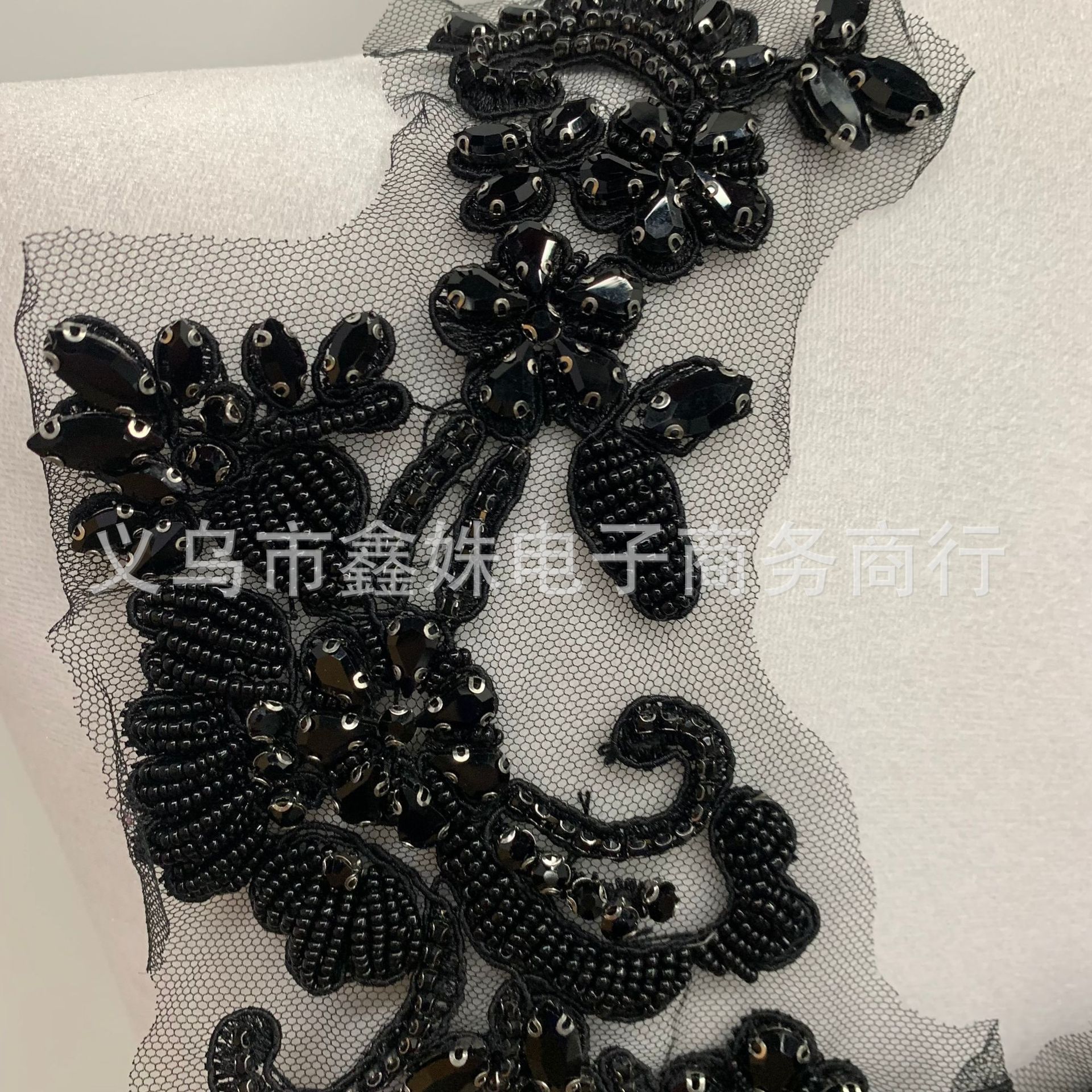 Black high-end hand-sewn double-patterned heavy industry glass diamond patterned DIY wedding dresses, evening gowns, skirts, accessories and clothing parts Specification image