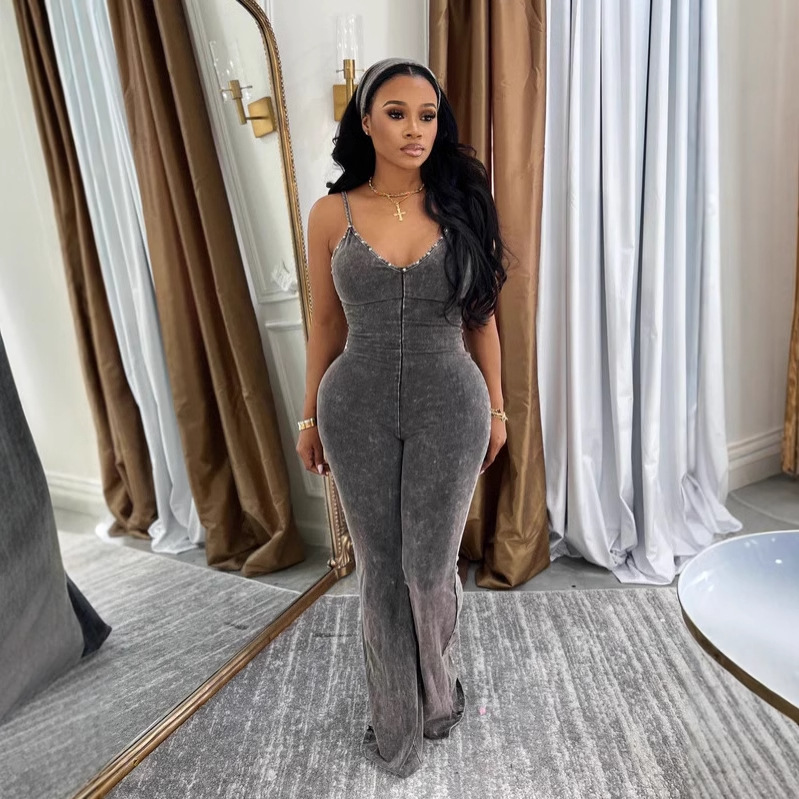 In the summer of 2025, cross-border women's clothing from Europe and America is selling well on Amazon and EBAY. The strapless washed V-neck tight denim jumpsuit