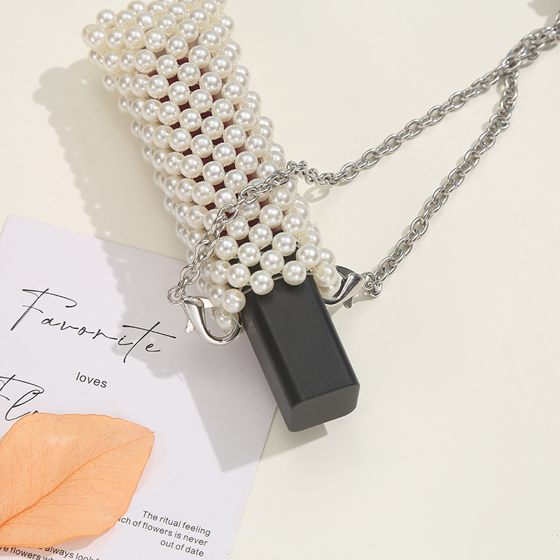 A small chanel-style slender pearl mouth red envelope with pearl woven chain, detachable crossbody bag and storage bag Specification image