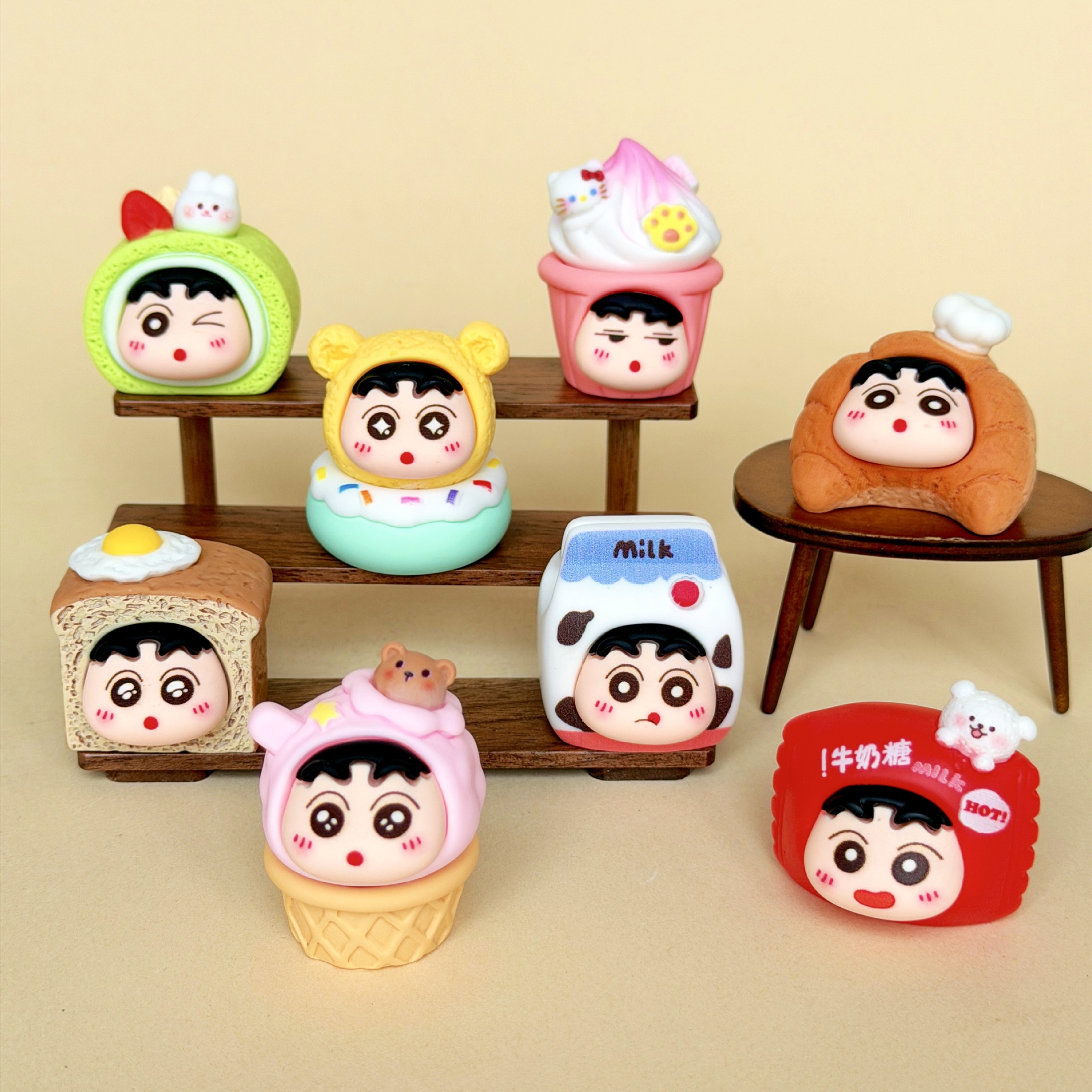 Hand-held paint food play little new dolls, cartoon cute particles, blind boxes, resin small ornaments, diy accessories, car parts wholesale