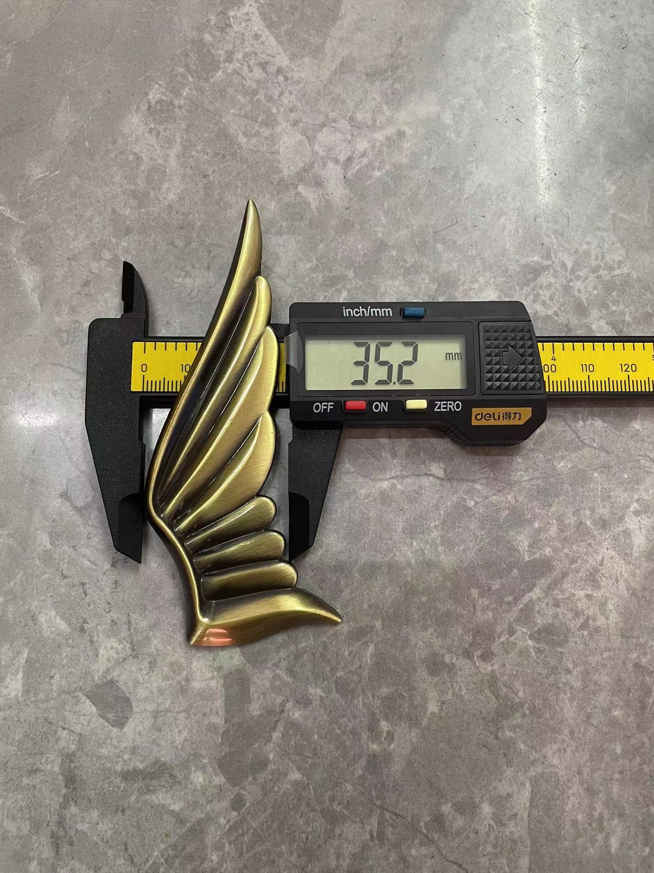 Car sedan personalized 3D stereoscopic metal angel wing car sticker, eagle wing car logo decorative sticker, national trend Specification image