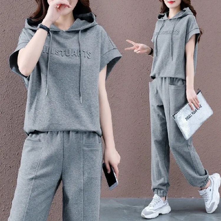Plus-size women's wear 2025 Summer new loose slimming casual sportswear set, fashionable hooded two-piece set for Chubby sister