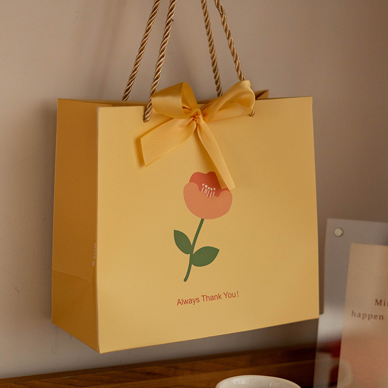 Senyu Ye's fresh and light festival gift bags, thickened paper bags, clothing souvenirs, handbags, bow gift bags Specification image