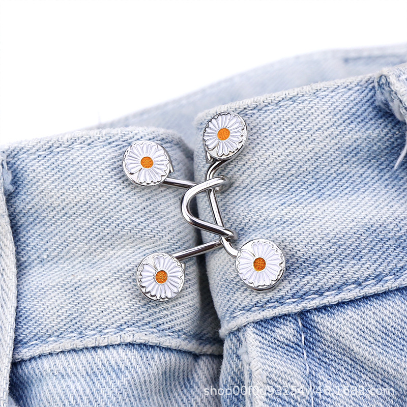 Waist-cinching wonder, nail-free detachable denim pants, adjustable waist size from large to small, fixed waist with metal buttons Application Scenario