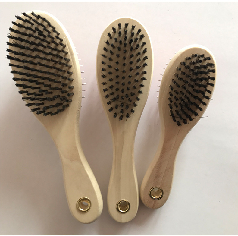 The large, medium and small-sized pet double-sided comb is suitable for combing the fur of medium and large-sized pets and can be used for multiple purposes with one comb Application Scenario